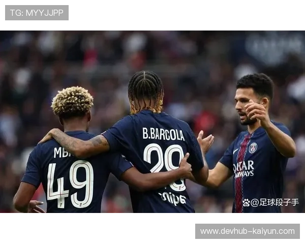 巴黎圣日耳曼声援姆巴佩事件 并对拜仁球迷遭遇表示支持